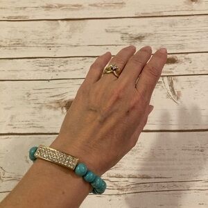 Cookie Lee Gold Bar Stretch Bracelet